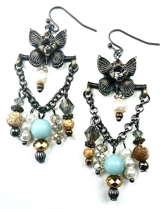 Lost and Found BUTTERFLY W/CHAIN & CHARM DANGLES