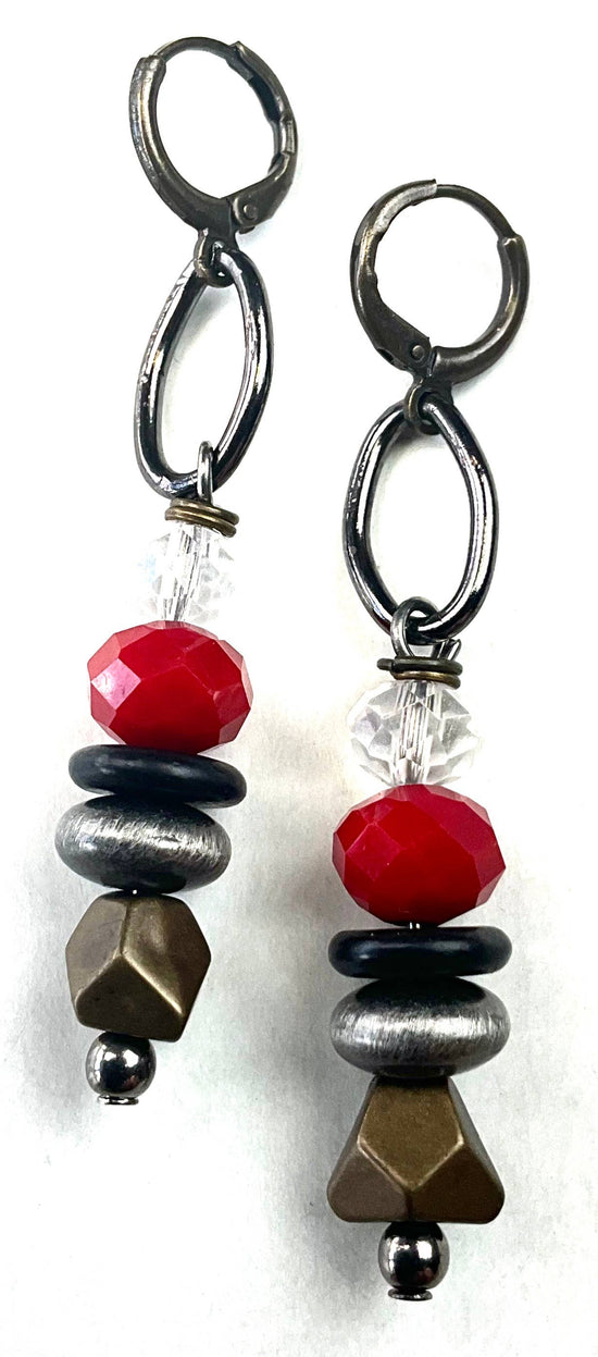 Lost and Found SM. LATCH HOOP W/BEADED DANGLE