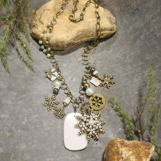 The Primitive Peddler, Inc. Vintage Snowflake Charm&