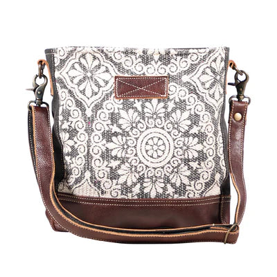 MYRA Freaky Shoulder Bag