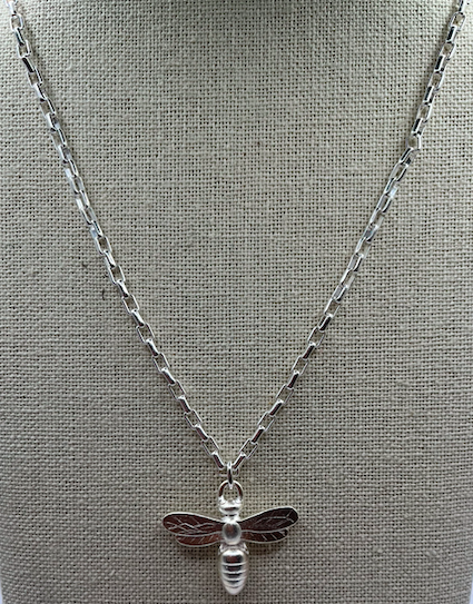 FRENCH KANDE SILVER LOIRE CHAIN WITH MIEL PENDANT